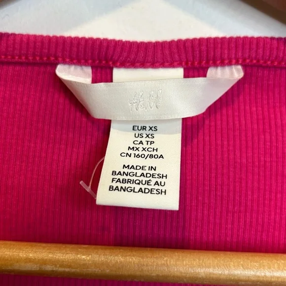 H&M Ribbed Stretch Short Sleeve Tee Hot Pink - Picture 4 of 6